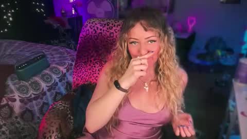 nyxxen online show from March 2026 01:55:01 AM