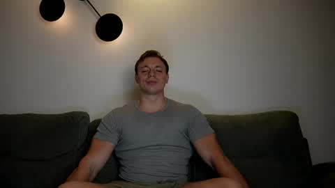 Snapshot of o_r_b_i_t chatting on May 2026 03:31:02 PM o_r_b_i_t online show from May 2026 03:31:02 PM