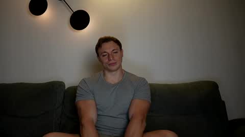Snapshot of o_r_b_i_t chatting on May 2026 08:23:02 AM o_r_b_i_t online show from May 2026 08:23:02 AM