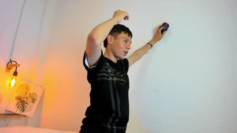 Snapshot of oasis_ossa chatting on December 2024 05:07:01 AM Lyam online show from December 2024 05:07:01 AM