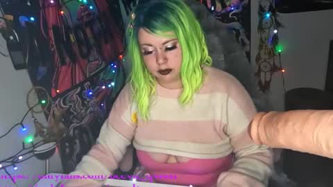 occvlt qveen online show from January 2025 12:24:01 AM