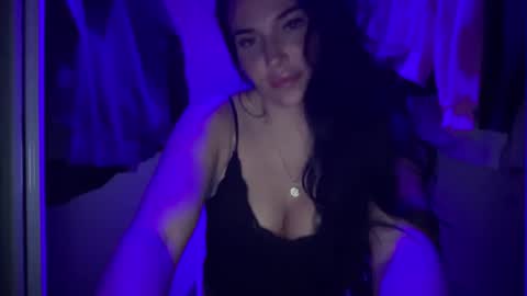Snapshot of oceanxalara22_xo chatting on October 2025 02:19:01 AM A L A R A  online show from October 2025 02:19:01 AM