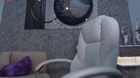 Snapshot of octavia_rouse chatting on February 2026 12:11:01 PM independent model online show from February 2026 12:11:01 PM