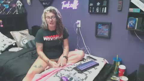 Oddy With A Body online show from October 2025 05:37:02 AM