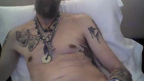 Snapshot of oedipe666 chatting on June 2026 10:12:01 PM oedipe666cam online show from June 2026 10:12:01 PM