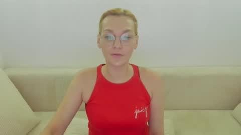 Snapshot of oeigesmik chatting on May 2026 09:37:02 AM oeigesmik online show from May 2026 09:37:02 AM