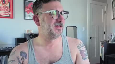 Office Dad online show from September 2025 07:37:02 PM