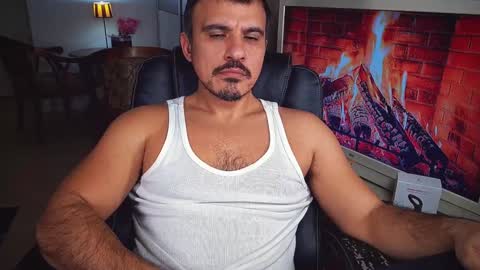 officeman7 online show from December 2024 05:42:01 PM