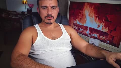 officeman7 online show from December 2024 05:11:02 PM