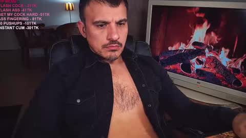 officeman7 online show from March 2025 03:59:01 PM