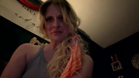official_kalirose online show from May 2026 02:42:02 AM