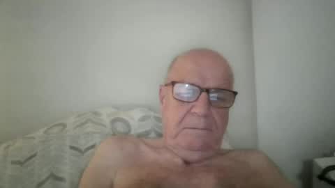 Snapshot of oggi95 chatting on June 2026 06:18:01 AM oggi95 online show from June 2026 06:18:01 AM