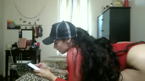 Snapshot of oglitcouple chatting on February 2025 09:14:02 PM Lit en Cama online show from February 2025 09:14:02 PM