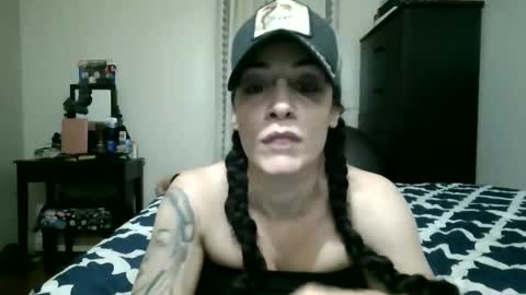 Snapshot of oglitcouple chatting on December 2025 04:52:01 AM Lit en Cama online show from December 2025 04:52:01 AM