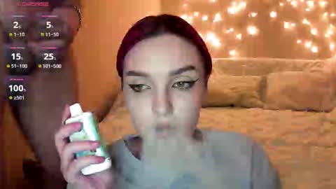 Emma  Alex online show from February 2026 06:52:02 PM