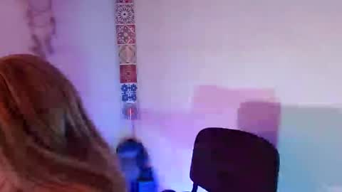 Snapshot of oh_xxxlt4 chatting on January 2025 01:47:01 PM Oh xxxLt4 online show from January 2025 01:47:01 PM