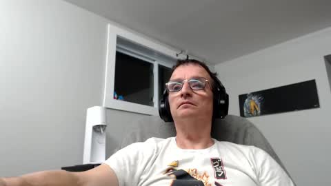 Snapshot of ohbitt chatting on October 2025 03:48:01 AM ohbitt online show from October 2025 03:48:01 AM