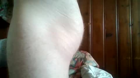 ohboywelli online show from April 2026 04:49:01 PM