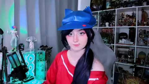 Snapshot of ohclementinee chatting on May 2026 10:11:02 AM Clementine Clem online show from May 2026 10:11:02 AM