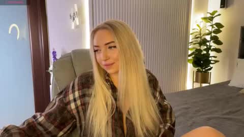 Emma online show from November 2025 01:16:01 AM