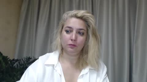 Iren online show from September 2025 05:42:02 AM