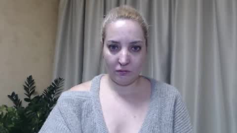 Mari online show from January 2025 12:11:02 PM