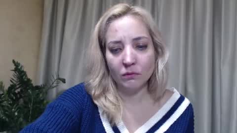 Mari online show from November 2025 06:20:01 PM