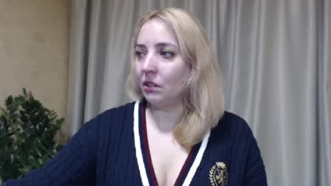 Snapshot of ohsweetmari chatting on February 2026 10:36:02 AM Mari online show from February 2026 10:36:02 AM