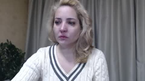 Snapshot of ohsweetmari chatting on February 2026 04:18:02 AM Mari online show from February 2026 04:18:02 AM