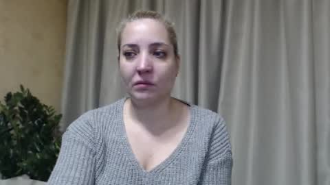 Snapshot of ohsweetmari chatting on February 2026 09:52:01 PM Mari online show from February 2026 09:52:01 PM