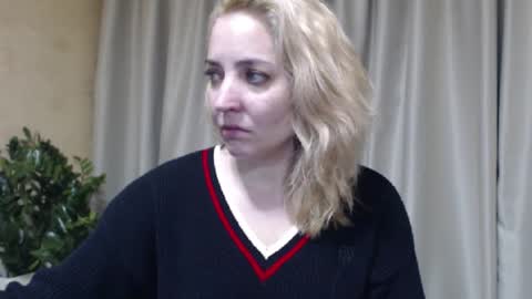 Snapshot of ohsweetmari chatting on February 2026 02:18:02 AM Mari online show from February 2026 02:18:02 AM