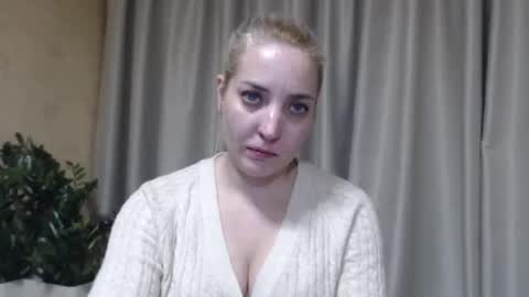 Snapshot of ohsweetmari chatting on February 2026 06:52:02 PM Mari online show from February 2026 06:52:02 PM