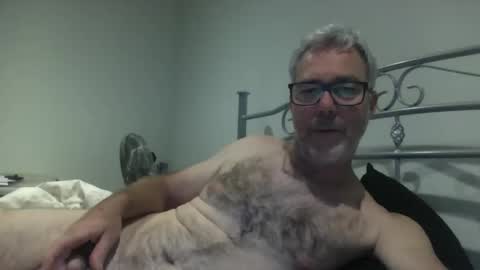 oiledcouple1 online show from October 2025 09:30:02 AM