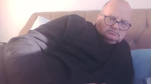 old_fkr online show from December 2024 01:45:01 PM