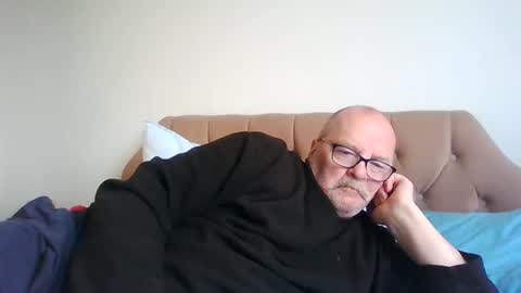 old_fkr online show from December 2024 12:49:02 PM