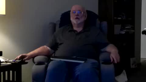 Snapshot of old_guy111 chatting on May 2026 02:28:02 AM old_guy111 online show from May 2026 02:28:02 AM