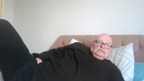 Snapshot of oldfkr69 chatting on February 2026 11:08:01 AM oldfkr69 online show from February 2026 11:08:01 AM