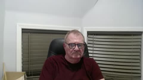 Snapshot of oldguybigd chatting on October 2025 02:01:02 AM oldguybigd online show from October 2025 02:01:02 AM
