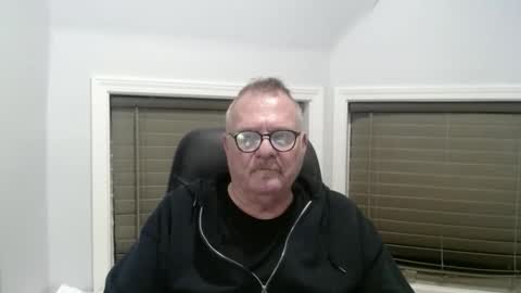 oldguybigd online show from November 2025 03:28:01 AM