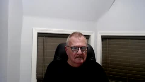 Snapshot of oldguybigd chatting on July 2026 05:14:01 AM oldguybigd online show from July 2026 05:14:01 AM