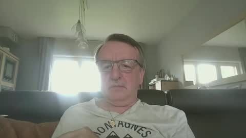 Snapshot of oldtimer160162493 chatting on May 2026 12:00:01 PM oldtimer160162493 online show from May 2026 12:00:01 PM