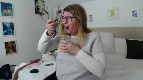 Olga Pavlova online show from March 2026 01:48:01 PM