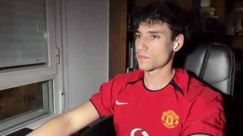 oliver online show from March 2026 08:12:01 PM