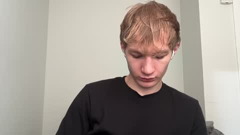 Snapshot of oliver_beck chatting on January 2025 07:55:01 PM Oliver Beck online show from January 2025 07:55:01 PM