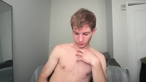 Snapshot of oliver_beck chatting on January 2025 07:18:01 PM Oliver Beck online show from January 2025 07:18:01 PM