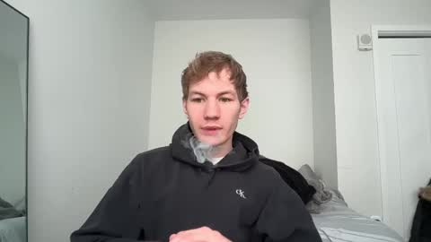 Snapshot of oliver_beck chatting on February 2025 06:35:02 PM Oliver Beck online show from February 2025 06:35:02 PM