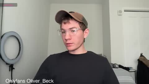 Oliver Beck online show from November 2025 07:49:02 PM