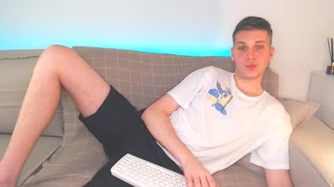 Oliver online show from January 2025 07:05:01 PM