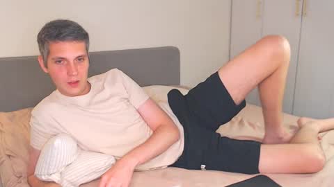 Oliver online show from September 2025 04:00:01 PM