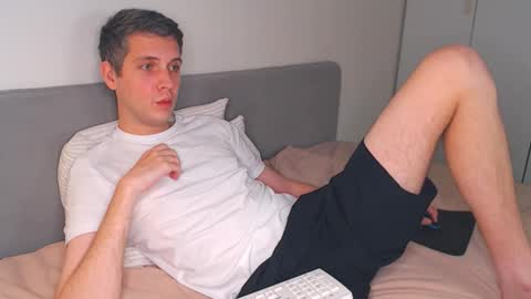 Oliver online show from November 2025 03:33:02 PM